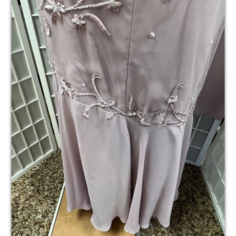 Dress, parties/cocktail, Dusty Pink, decorated, rhinestones, with shawl,size14.: - Picture 8 of 11